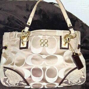 VINTAGE COACH Cream/Brown Jacquard Shoulder Bag W/ Signature Logo